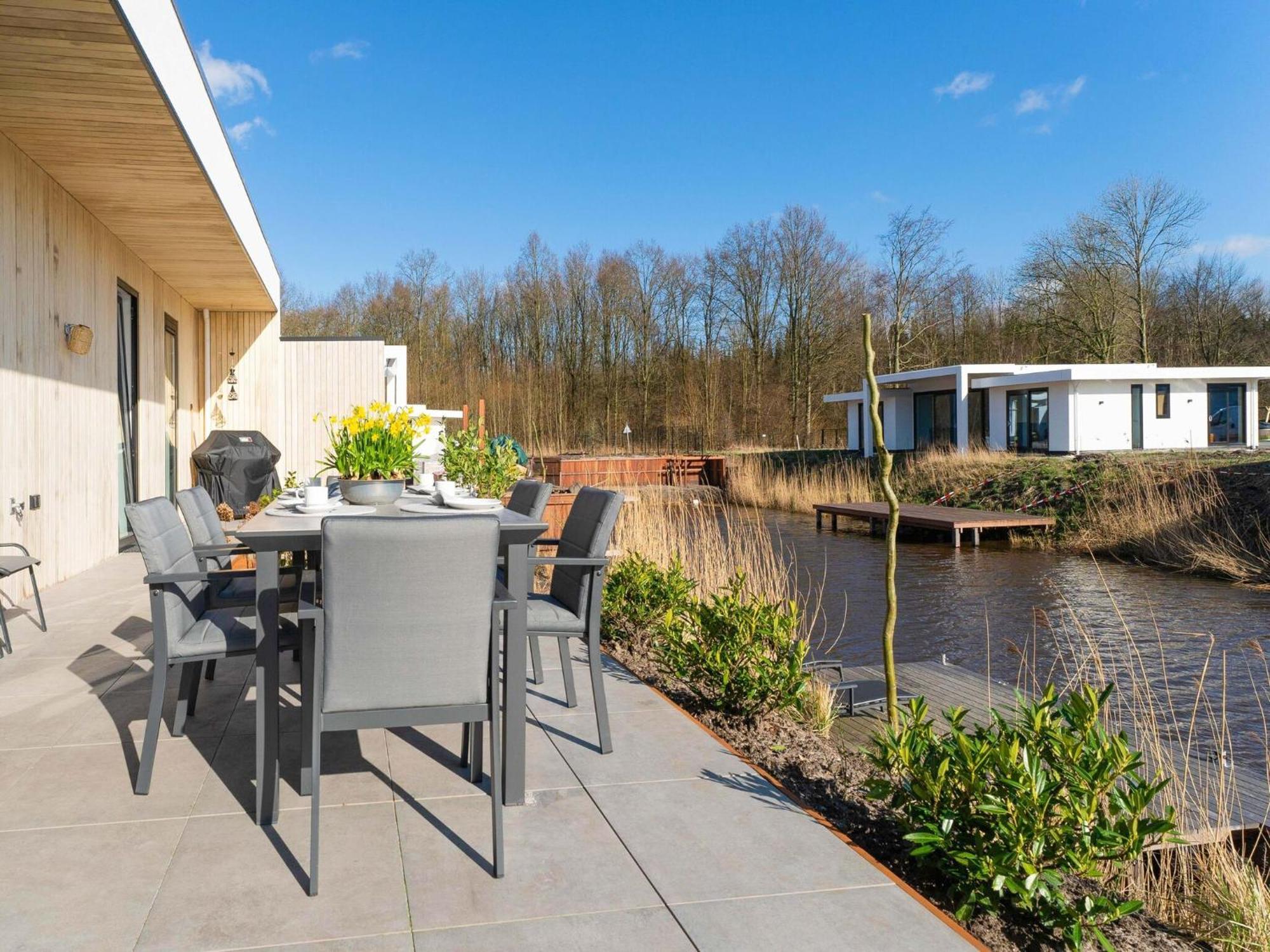 Family Villa With Garden And Jetty Zeewolde Exteriér fotografie